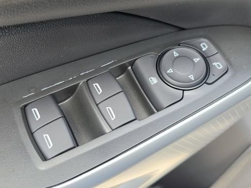 New 2026 Chevrolet Trax RS w/ Sunroof Package FWD image 20