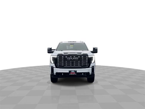 New 2026 GMC Sierra 3500 Denali Ultimate image 3