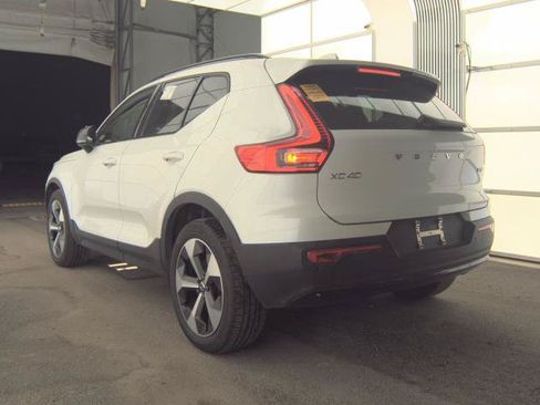 Used 2026 Volvo XC40 B5 Plus AWD/4WD image 5