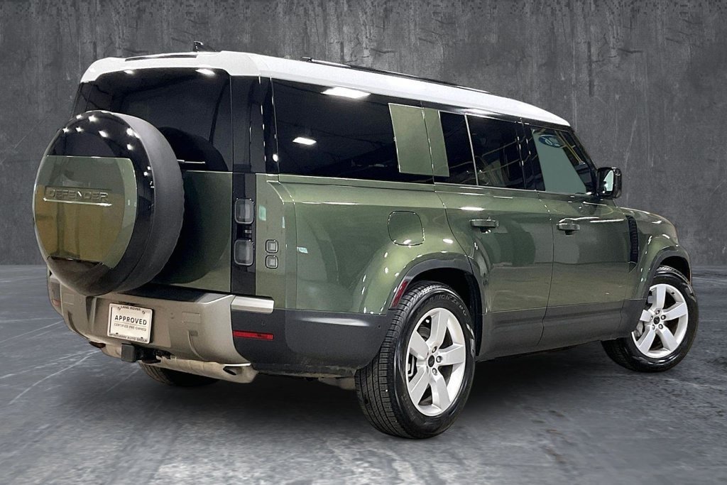 Used 2026 Land Rover Defender 130 S AWD/4WD image 7