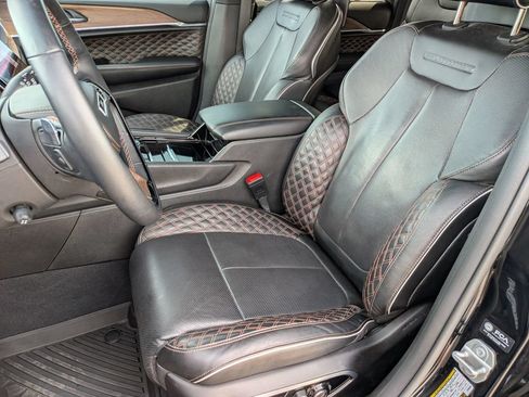 Used 2023 Jeep Grand Cherokee Summit w/ Rear Seat Video Group I AWD/4WD image 14