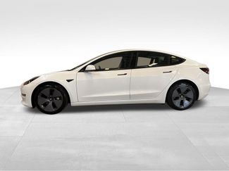 Used 2023 Tesla Model 3 Standard Range video 2