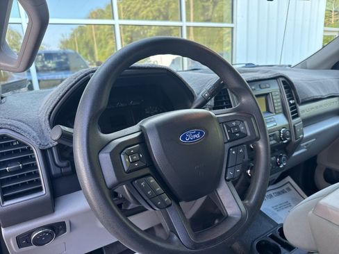 Used 2019 Ford F250 XL w/ STX Appearance Package AWD/4WD image 2