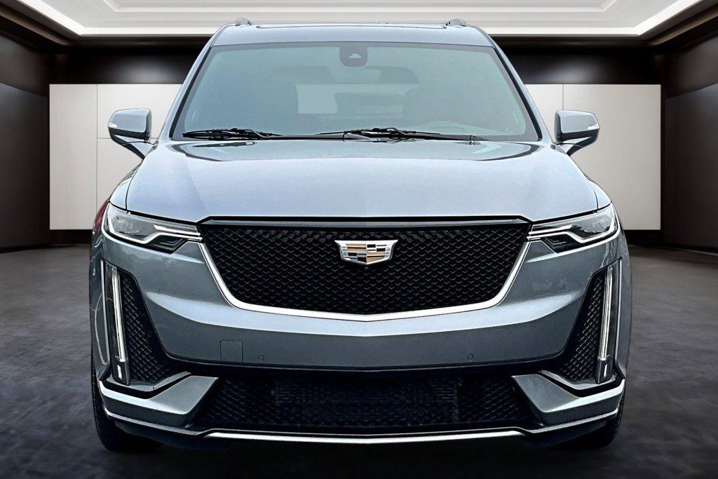 Used 2021 Cadillac XT6 Sport AWD/4WD image 2