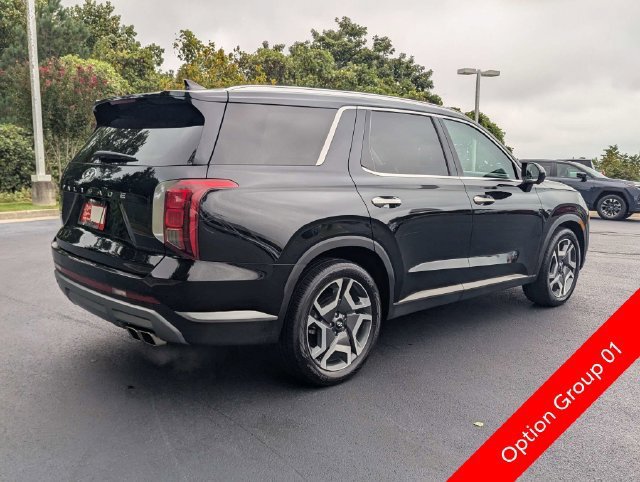 Used 2025 Hyundai Palisade Limited FWD image 3
