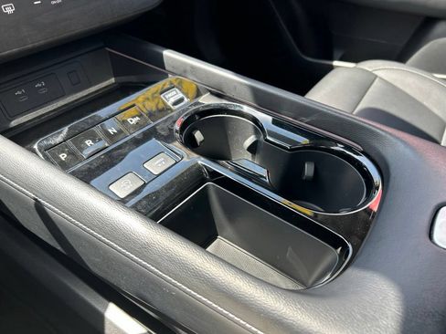 Certified 2025 Nissan Murano SL AWD/4WD image 38