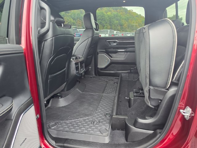 Used 2025 RAM 1500 Laramie AWD/4WD image 11