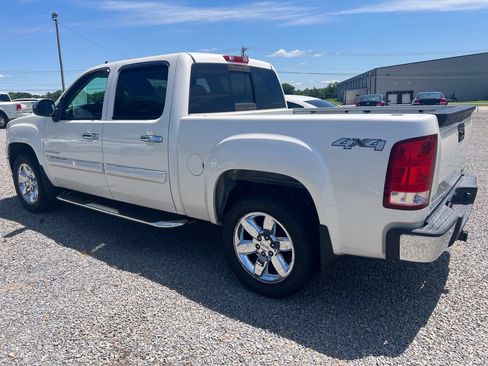 Used 2012 GMC Sierra 1500 SLE w/ Regional Value Package AWD/4WD image 4