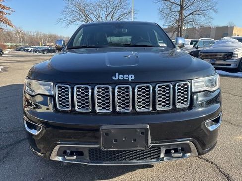 Used 2019 Jeep Grand Cherokee Overland image 2