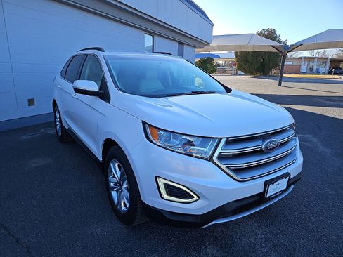 Used 2017 Ford Edge SEL w/ Equipment Group 201A image 5