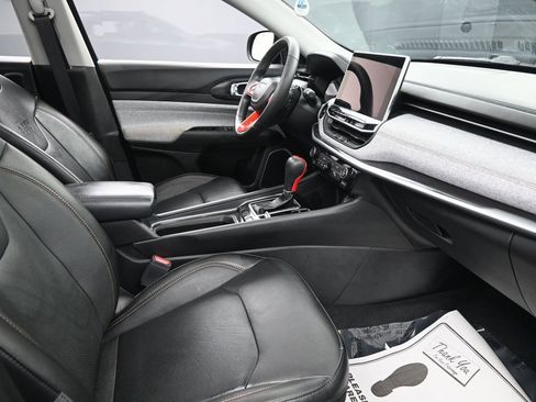 Used 2022 Jeep Compass Latitude w/ Sun and Sound Group image 34