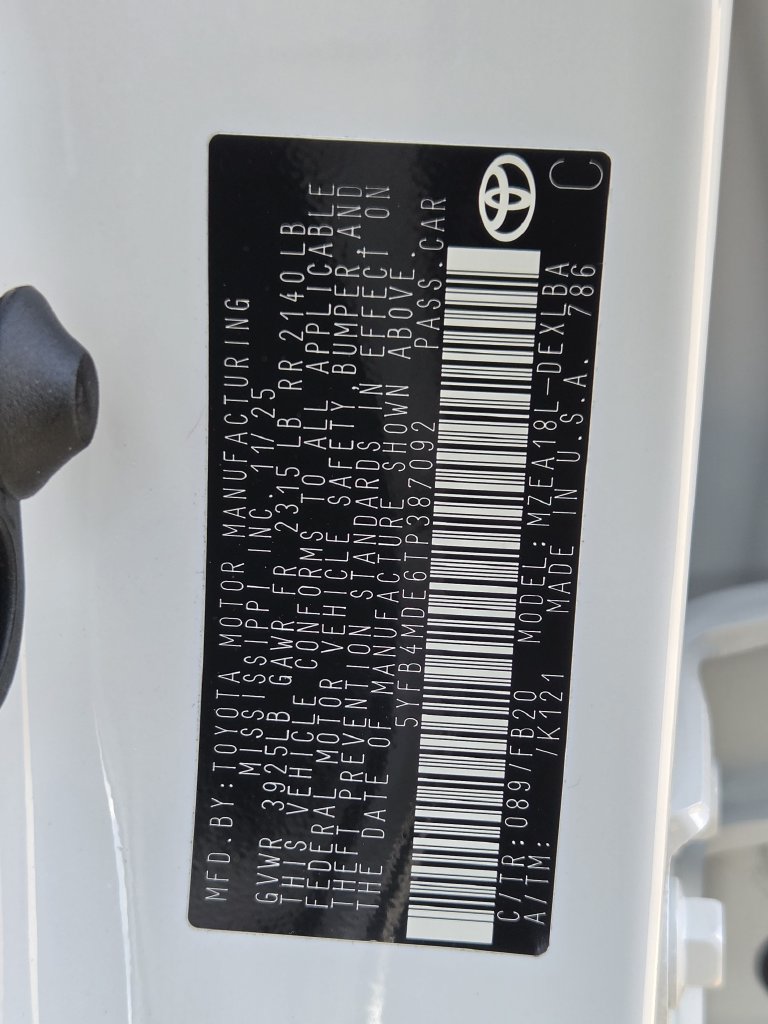 Used 2026 Toyota Corolla LE FWD image 30