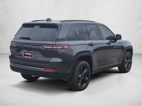 New 2026 Jeep Grand Cherokee Limited w/ Limited Altitude Package AWD/4WD image 2
