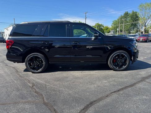 Used 2024 Ford Expedition Limited AWD/4WD image 18