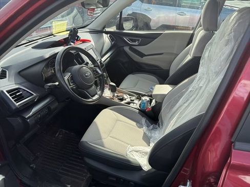 Certified 2023 Subaru Forester Premium AWD/4WD image 8