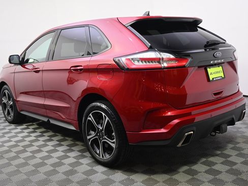 Used 2024 Ford Edge ST image 3