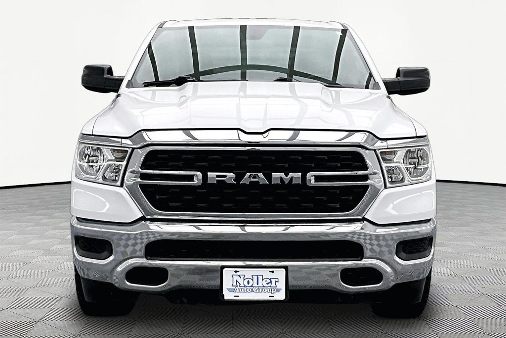 Used 2024 RAM 1500 Big Horn AWD/4WD image 3
