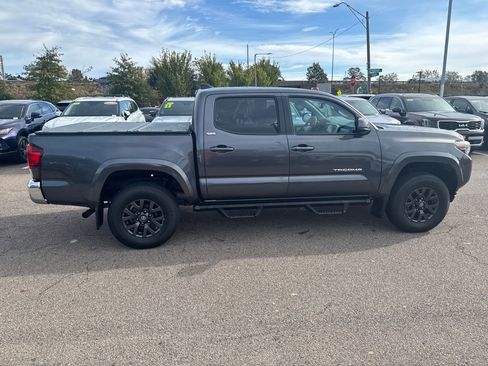 Used 2021 Toyota Tacoma SR5 image 10