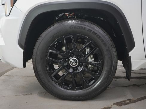 Used 2025 Toyota Sequoia SR5 w/ SR5 Premium Package AWD/4WD image 26