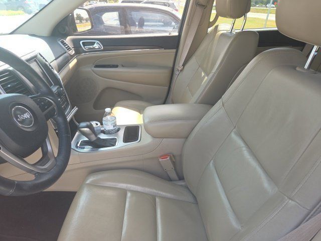 Used 2018 Jeep Grand Cherokee Limited RWD image 11