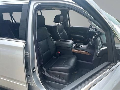 Used 2016 Chevrolet Suburban LTZ AWD/4WD image 31