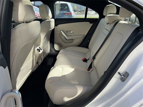 Certified 2025 Mercedes-Benz CLA 250 4MATIC image 4