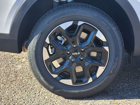 New 2026 Kia Sorento S image 14