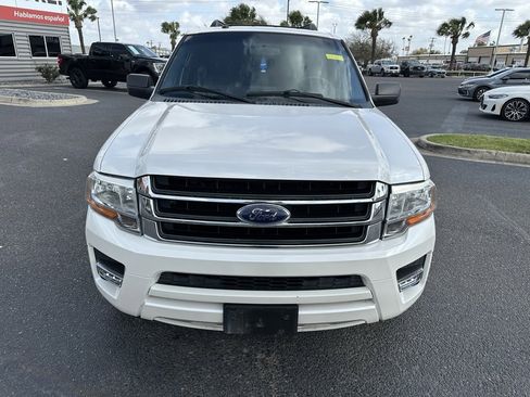 Used 2017 Ford Expedition XLT w/ Equipment Group 202A image 9