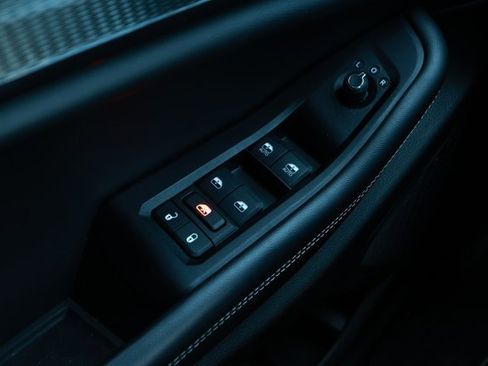 Used 2024 Jeep Grand Cherokee Laredo X w/ Trailer Tow Package image 23