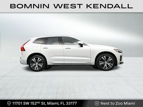 Used 2023 Volvo XC60 T8 Plus image 25