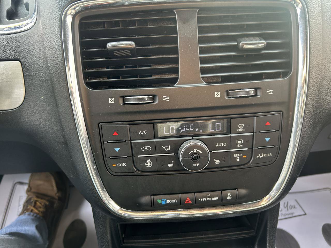 Used 2019 Dodge Grand Caravan GT FWD image 24