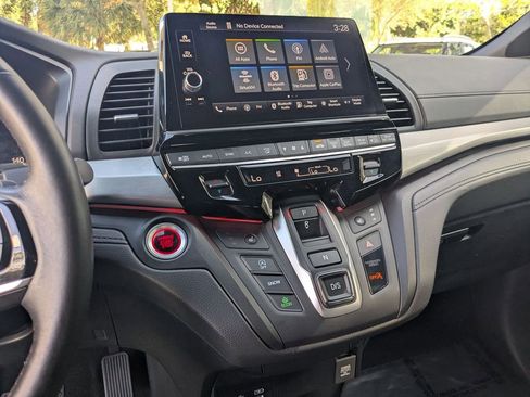 Used 2025 Honda Odyssey Sport-L image 19