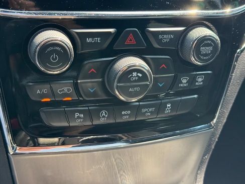 Used 2020 Jeep Grand Cherokee Trailhawk AWD/4WD image 22
