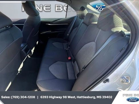 Used 2024 Toyota Camry LE image 19