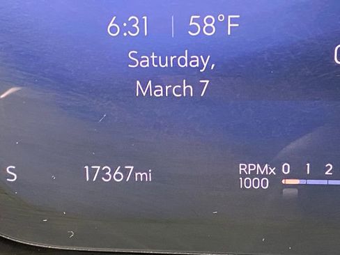 Certified 2025 Buick Envision Sport Touring image 19