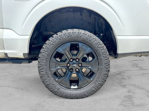Certified 2022 Ford F150 Platinum w/ Equipment Group 701A High AWD/4WD image 17