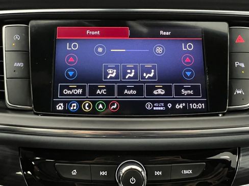 Used 2024 Buick Enclave Premium image 40