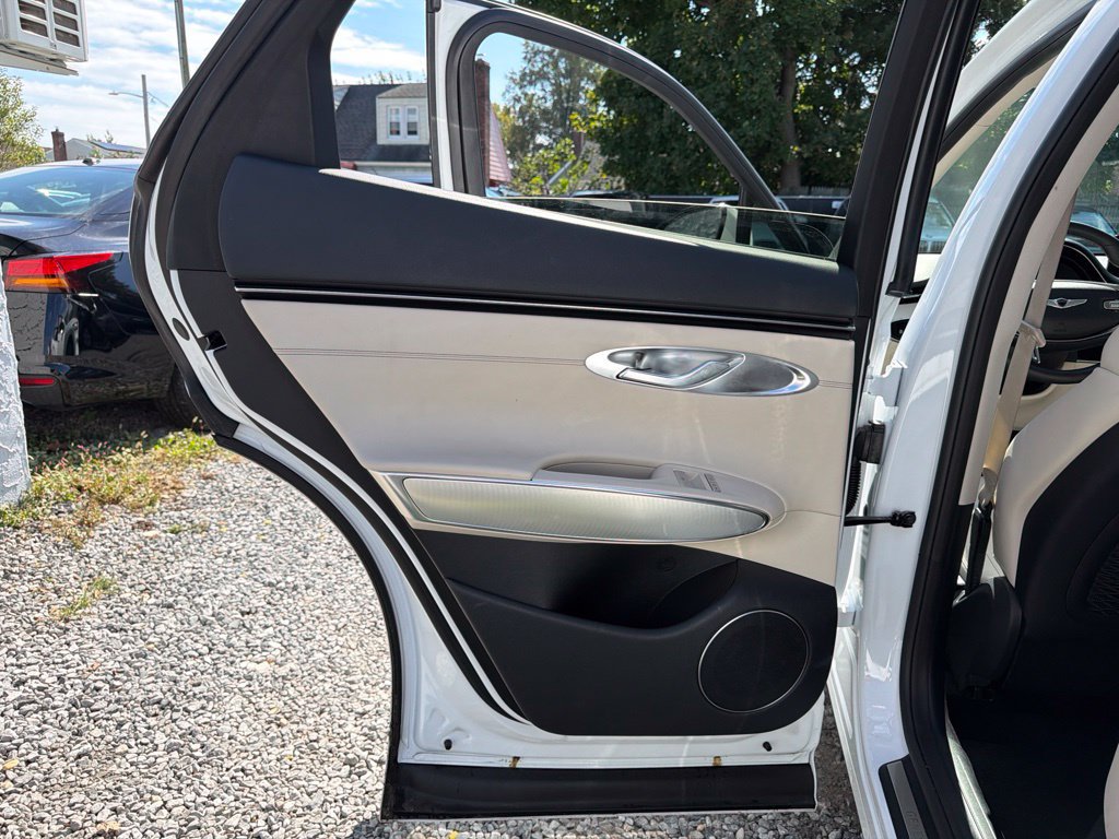 Used 2024 Genesis GV70 2.5T w/ Select Package AWD/4WD image 28