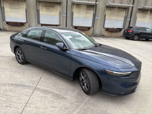 Used 2024 Honda Accord EX-L image 12