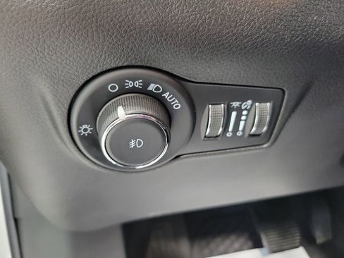 Used 2022 Jeep Compass Latitude AWD/4WD image 33