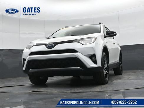 Used 2018 Toyota RAV4 SE AWD/4WD image 41