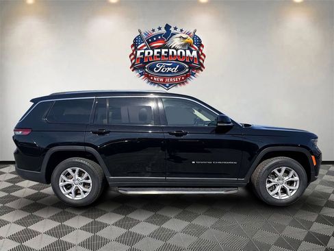 Used 2022 Jeep Grand Cherokee L Limited image 6