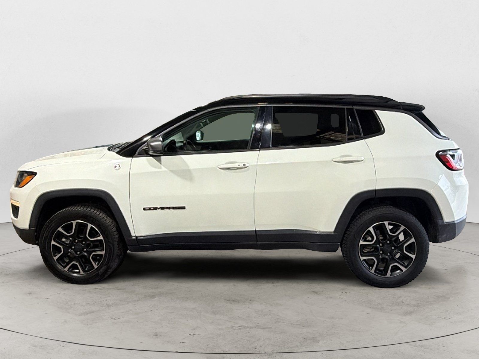 Used 2020 Jeep Compass Trailhawk AWD/4WD image 3