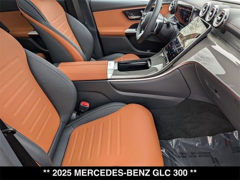 Certified 2025 Mercedes-Benz GLC 300 4MATIC image 30