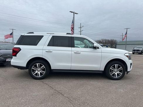 Used 2024 Ford Expedition Limited image 5