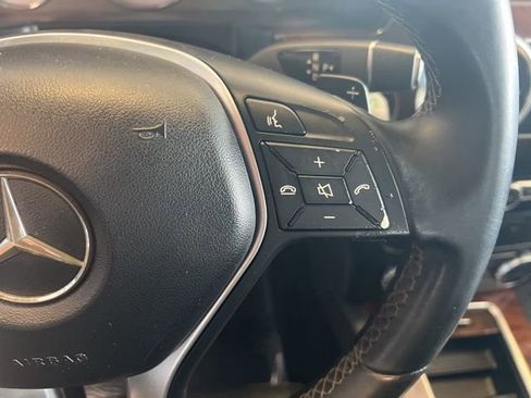 Used 2015 Mercedes-Benz GLK 350 4MATIC image 24