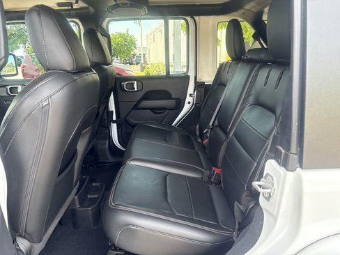 Used 2022 Jeep Wrangler 4WD Unlimited Sahara 4xe image 46