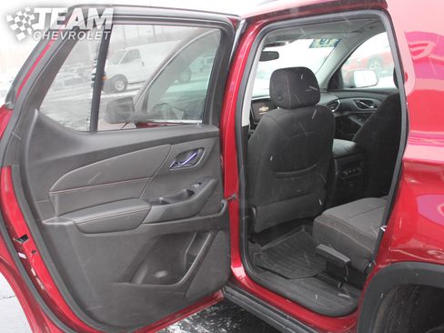 Used 2019 Chevrolet Traverse LT w/ LPO, Floor Liner Package image 20