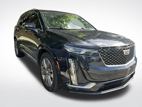 Used 2021 Cadillac XT6 Premium Luxury FWD image 4