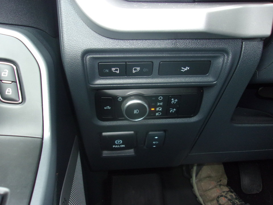 Used 2023 Ford F150 XLT w/ Equipment Group 302A High AWD/4WD image 18